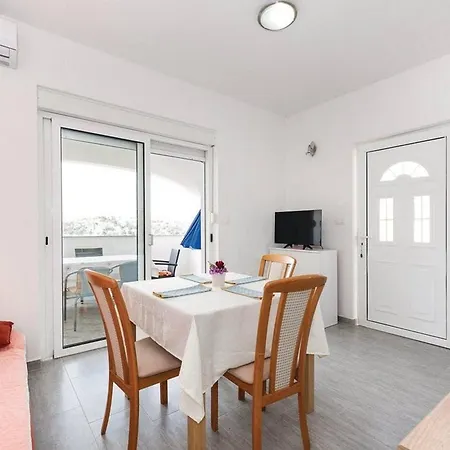 Zdenka Zatoglav Apartmán Rogoznica (Sibenik-Knin)