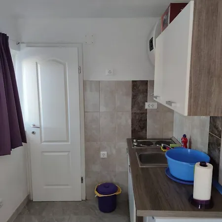 Zdenka Zatoglav Apartman Rogoznica
