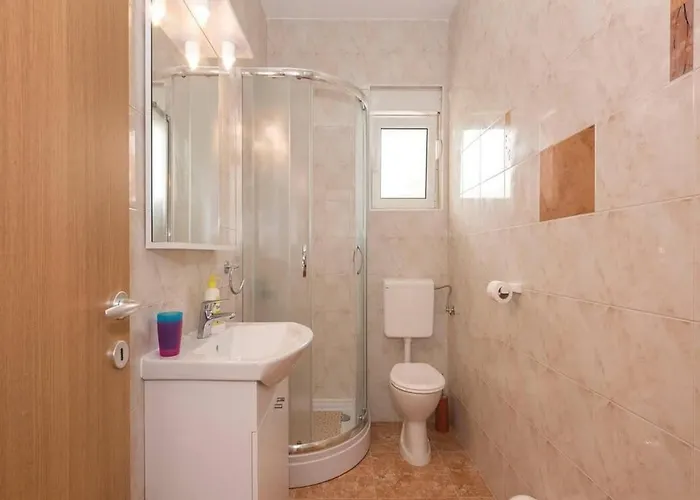 Zdenka Zatoglav * Rogoznica (Sibenik-Knin)