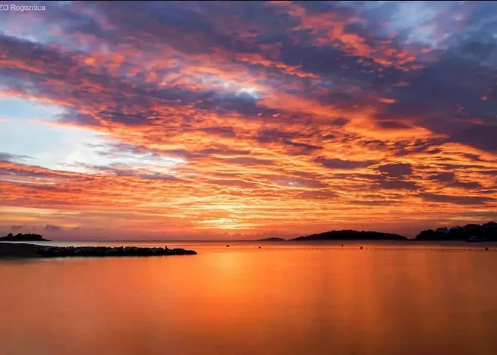 Apartment Zdenka Zatoglav Rogoznica (Sibenik-Knin)